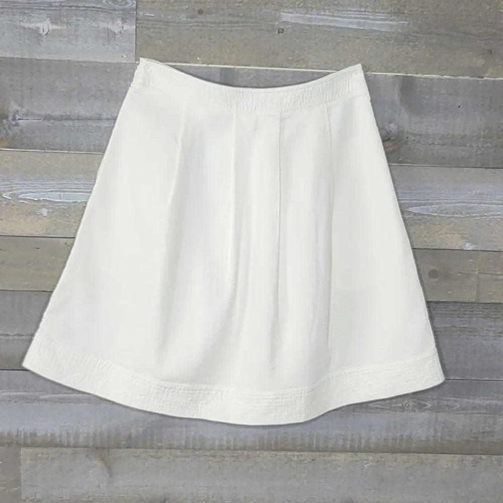 DIANE von FURSTENBERG Textured Off-White Knee Length A-Line Mini Skirt